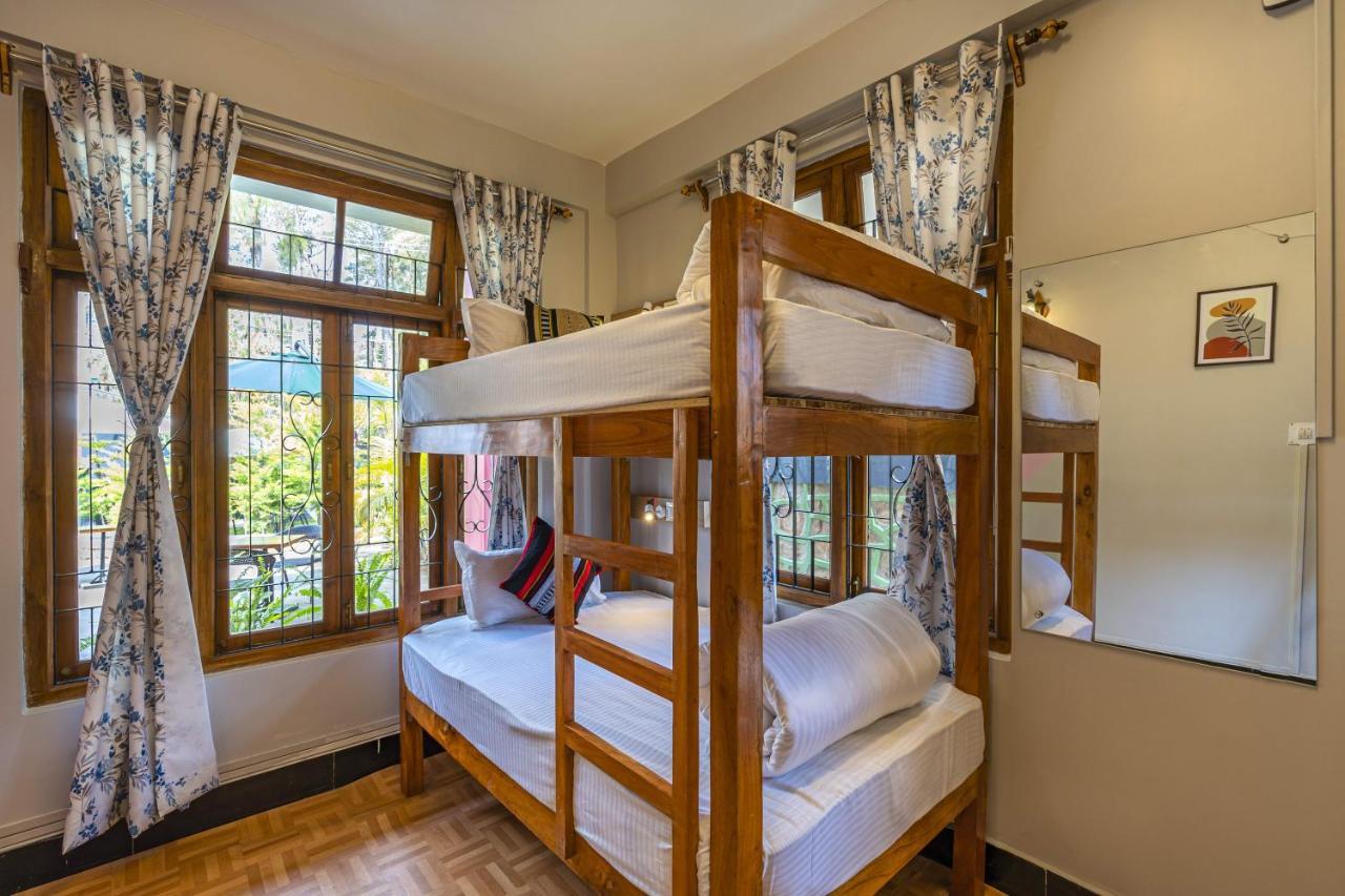Zostel Shillong Hostel Εξωτερικό φωτογραφία