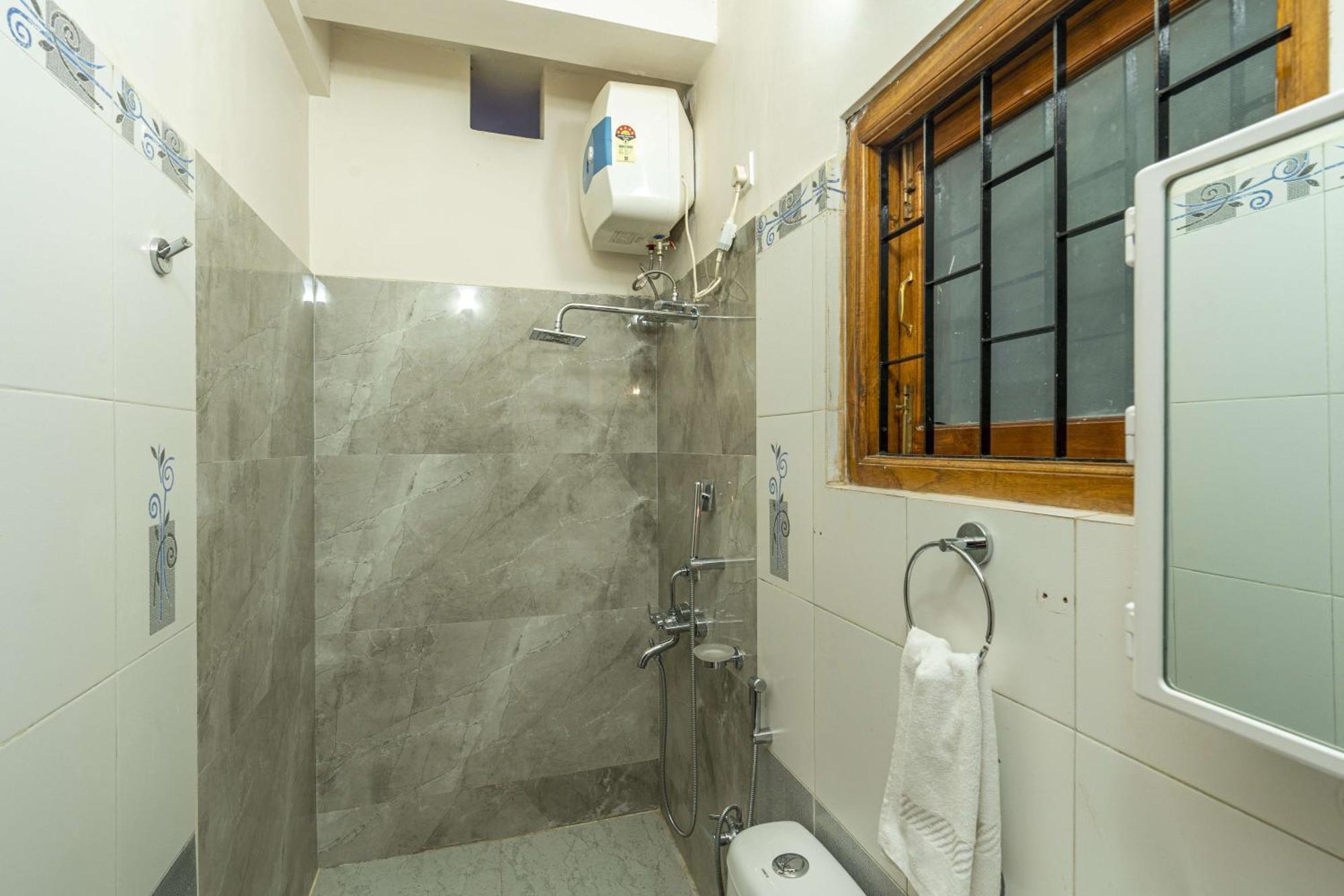 Zostel Shillong Hostel Εξωτερικό φωτογραφία