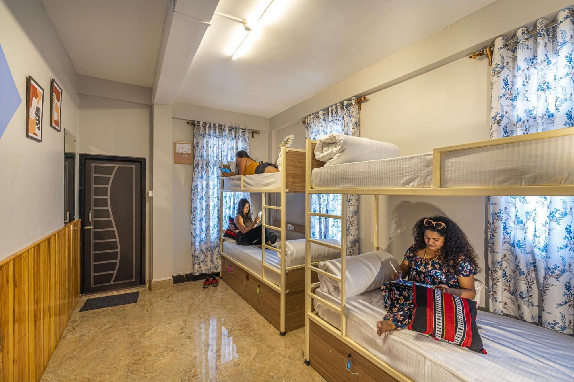 Zostel Shillong Hostel Εξωτερικό φωτογραφία